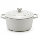 Ⓜ️🔵🔵🔵 La Fonderie 1890 IENA25 - Pentola a Cocotte tonda in ghisa, smaltata beige, SENZA PFAS, PFAS FREE, pentola con 2 manici e coperchio, diametro 25 cm, Capienza 4,7 litri