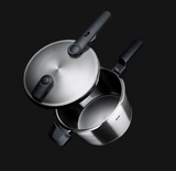 Ⓜ️🔵🔵🔵 Fissler Vitaquick Premium - Pentola a pressione, Capacità 4.5 Litri, Diametro 22 cm, Acciaio inox satinato (esterna)/ Acciaio inox lucidato (interna), Fondo Superthermic, 2 impostazioni di cottura