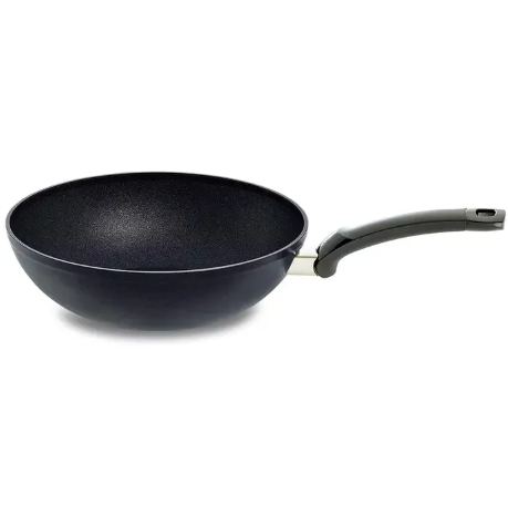 Ⓜ️🔵🔵🔵 Fissler Wok - Wok, Serie Adamant, Nero (superficie interna/esterna), Capacità 3.8 Litri, Diametro 26 cm, Impugnatura ergonomica