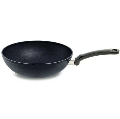 Ⓜ️🔵🔵🔵 Fissler Wok - Wok, Serie Adamant, Nero (superficie interna/esterna), Capacità 3.7 Litri, Diametro 28 cm, Manico di plastica con occhiello, Fondo Fissler CookStar