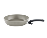 Ⓜ️🔵🔵🔵 Fissler Padella - Padella, Serie Ceratal Comfort, Capacità 1.1 Litri, Diametro 20 cm, Impugnatura ergonomica, Rivestimento ceramico Ceratal grigio (esterna/interna), Fondo Fissler CookStar