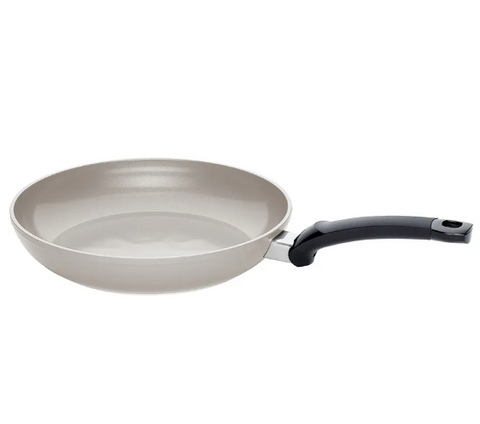 Ⓜ️🔵🔵🔵 Fissler Padella - Padella, Serie Ceratal Classic, Capacità 1.1 Litri, Diametro 20 cm, Impugnatura ergonomica, Rivestimento ceramico Ceratal grigio (esterna/interna), Fondo Fissler CookStar