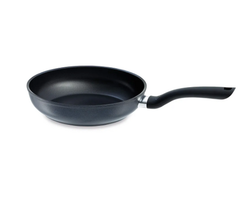 Ⓜ️🔵🔵🔵 Fissler Padella - Padella, Serie Cenit, Capacità 1.3 Litri, Diametro 20 cm, Impugnatura ergonomica, Alluminio, Antiaderente, Rivestimento a 3 strati