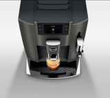 Ⓜ️🔵🔵🔵 JURA E8 Dark Inox - Macchina da caffè espresso COMPLETAMENTE AUTOMATICA (dai chicchi al caffè), colore DARK INOX, 2 tazze, bevande con latte, 17 tipi di bevande, FACILISSIMA DA USARE E DA PULIRE
