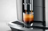 Ⓜ️🔵🔵🔵 JURA E8 Platino - Macchina da caffè espresso COMPLETAMENTE AUTOMATICA (dai chicchi al caffè), colore PLATINO, 2 tazze, bevande con latte, 17 tipi di bevande, FACILISSIMA DA USARE E DA PULIRE