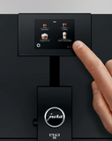 Ⓜ️🔵🔵🔵 JURA ENA 8 Touch Full Metropolitan Black - Macchina da caffè espresso COMPLETAMENTE AUTOMATICA (dai chicchi al caffè), colore FULL METROPOLITAN BLACK, 15 preparazioni di caffè, anche con latte