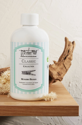 Ⓜ️🔵🔵🔵 IL BUCATO DI ADELE classic, Muschio Bianco- Profumatore concentrato per bucato in lavatrice, fragranza Classic Collection "MUSCHIO BIANCO", 1 flacone da 500 ml,  🐾💕 NON TESTATO SU ANIMALI 🌱 100% VEGAN, 🇮🇹 MADE IN ITALY