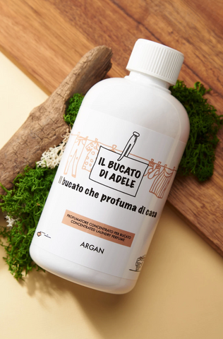 Ⓜ️🔵🔵🔵 IL BUCATO DI ADELE argan - Profumatore concentrato per bucato in lavatrice, fragranza "ARGAN", 1 flacone da 500 ml,  🐾💕 NON TESTATO SU ANIMALI 🌱 100% VEGAN, 🇮🇹 MADE IN ITALY