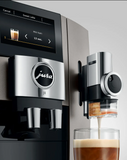 Ⓜ️🔵🔵🔵 JURA J8 Midnight Silver - Macchina da caffè espresso COMPLETAMENTE AUTOMATICA (dai chicchi al caffè), colore MIDNIGHT SILVER, 31 preparazioni di caffè, anche con latte, funzione Sweet Foam