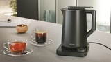 Ⓜ️🔵🔵🔵 Haier HKE7W 011 - Bollitore I-Master Serie 7, Obsidian Grey, Capacità 1,3 litri, Range di temperatura 37°-100°, 2200 (W)