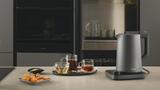 Ⓜ️🔵🔵🔵 Haier HKE7W 011 - Bollitore I-Master Serie 7, Obsidian Grey, Capacità 1,3 litri, Range di temperatura 37°-100°, 2200 (W)