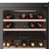 Ⓜ️🔵🔵🔵 Haier HWS42GDAU1 - Cantinetta vino dual zone, Wine Bank 50, Serie 7, Libera installazione, 2 zone, 42 bottiglie, Luce LED, Classe G, NERA, L x P x A (mm) 497x585x820