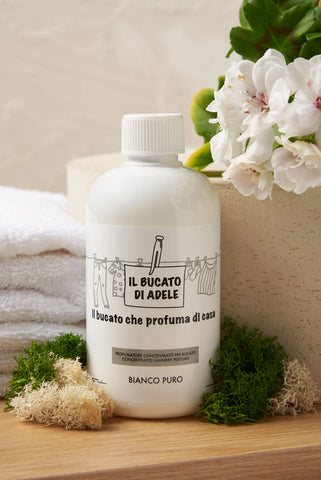 Ⓜ️🔵🔵🔵 IL BUCATO DI ADELE bianco puro - Profumatore concentrato per bucato in lavatrice, fragranza "BIANCO PURO", 1 flacone da 500 ml,  🐾💕 NON TESTATO SU ANIMALI 🌱 100% VEGAN, 🇮🇹 MADE IN ITALY