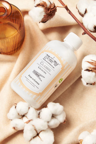 Ⓜ️🔵🔵🔵 IL BUCATO DI ADELE classic, Fiori di Cotone - Profumatore concentrato per bucato in lavatrice, fragranza Classic Collection "FIORI DI COTONE", 1 flacone da 500 ml,  🐾💕 NON TESTATO SU ANIMALI 🌱 100% VEGAN, 🇮🇹 MADE IN ITALY